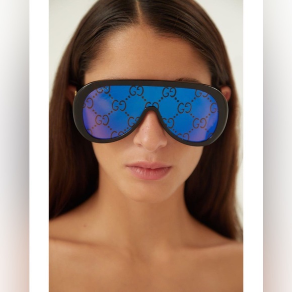 New! Authentic Gucci Shield Sunglasses - Picture 2 of 13